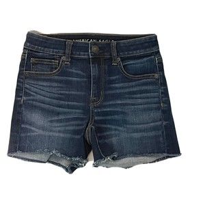 American Eagle Women Next Level Stretch Denim Shorts.  Size 4 EUC